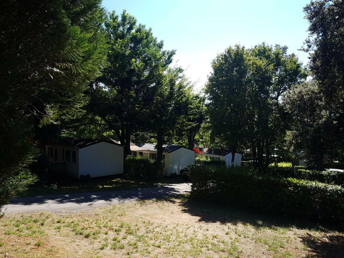 Camping Le Pigeonnier Saint-Crepin-et-Carlucet Екстер'єр фото